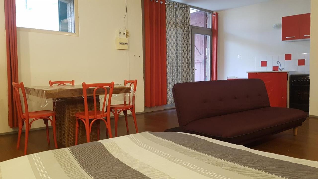 Passins Grand Studio Et Jolies Chambres A Louer المظهر الخارجي الصورة